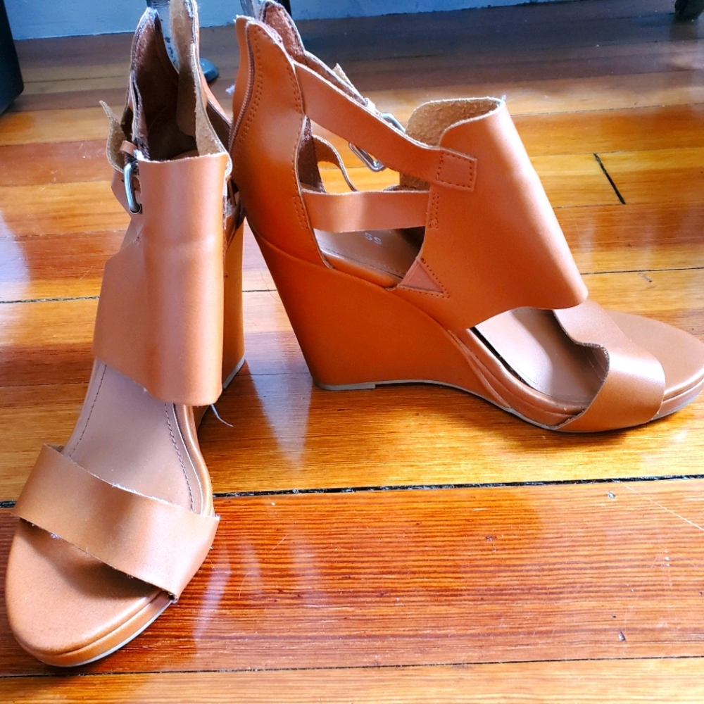 Express wedges 7.5